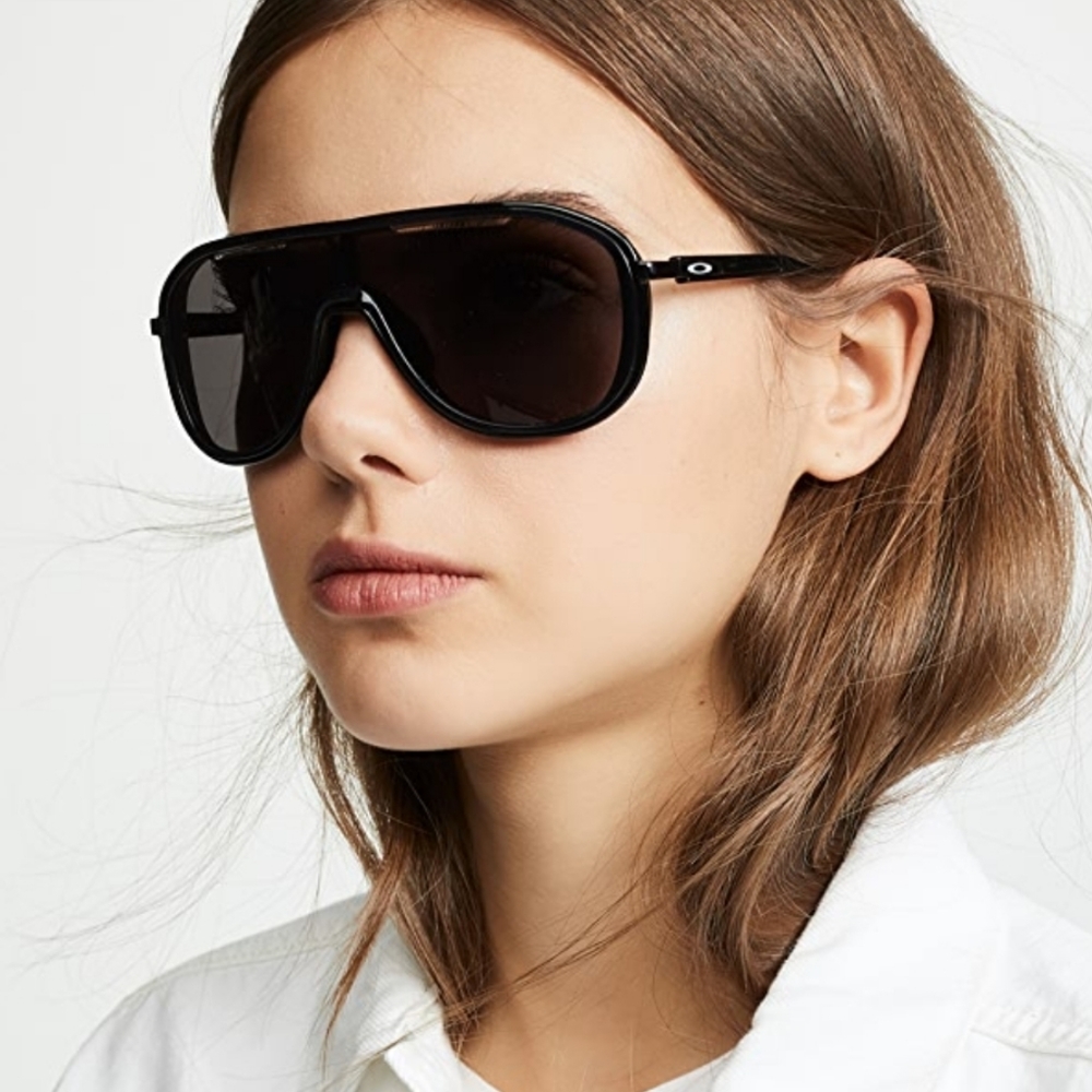 Oakley Black Outpace Sunglasses